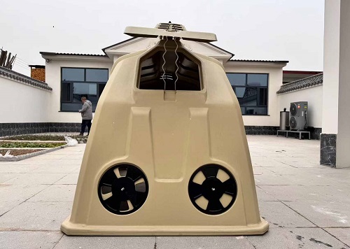 ​Sloped Roof Calf Hutch